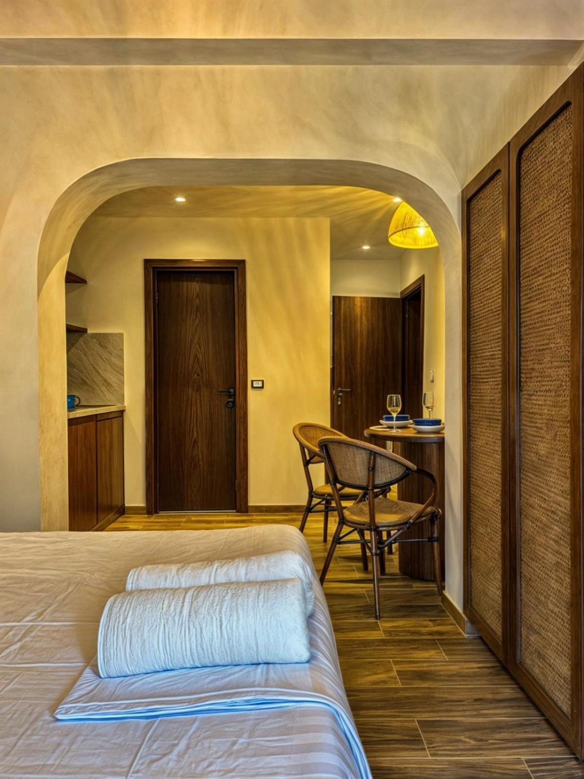 Sarantorini Apartament *